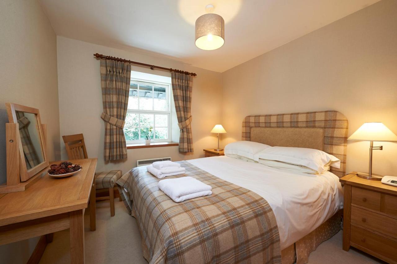 Home Farm Cottages, Glendaruel, Argyll. Scotland Clachan of Glendaruel Bagian luar foto
